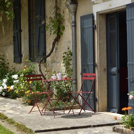 Un Jardin Et Trois Maisons Brux Exteriör bild