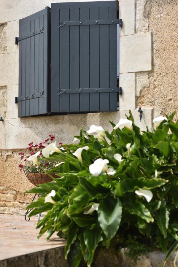 Un Jardin Et Trois Maisons Brux Exteriör bild
